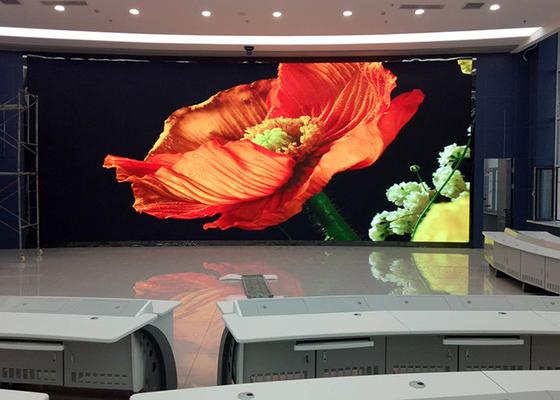 1920Hz 3840Hz P4 จอแสดงผล LED สีในร่มสำหรับคอนเสิร์ตของโบสถ์