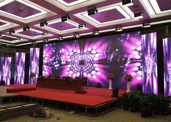 เคลื่อนย้ายได้ P2.6 P3.91 เช่าจอแสดงผล LED ติดผนังในร่ม OEM ODM