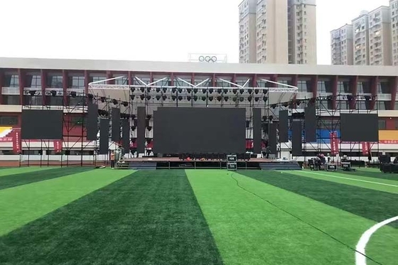P2.6 หน้าจอ LED สําหรับเช่าภายใน อัตราการปรับปรุงสูงสุด 7680Hz น้ําหนักเบา 5-7.5 กิโลกรัม ออกแบบสําหรับเวทีและงาน