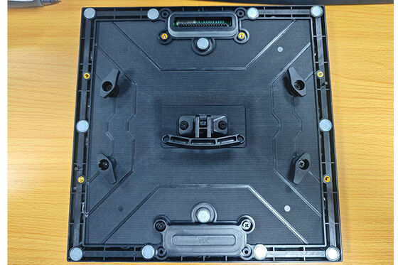 P2.6/P2.9 LED Video Wall แบบยืดหยุ่นภายในบ้าน อัตราการปรับปรุงสูงสุด 7680Hz สําหรับงานมอบทุน